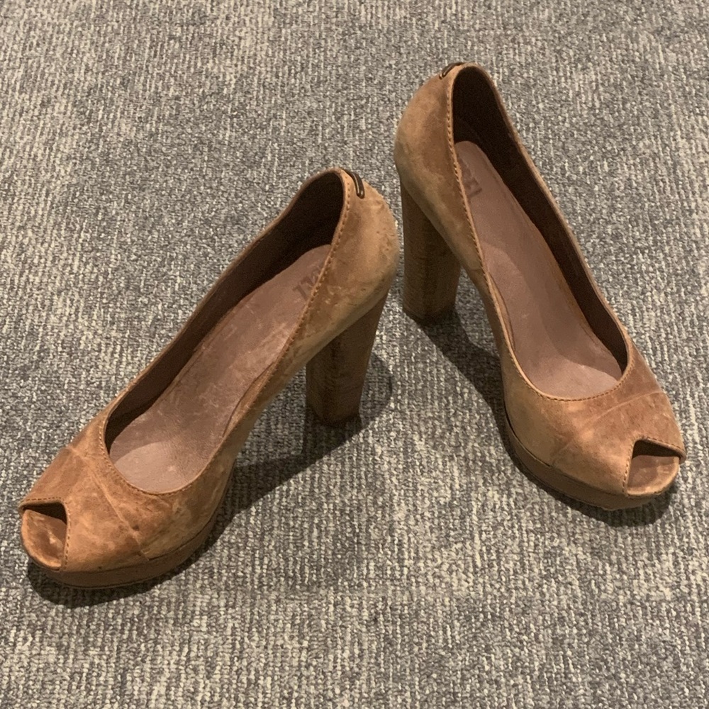 Vintage Diesel Brown Leather Peep-Toe 4”Heels